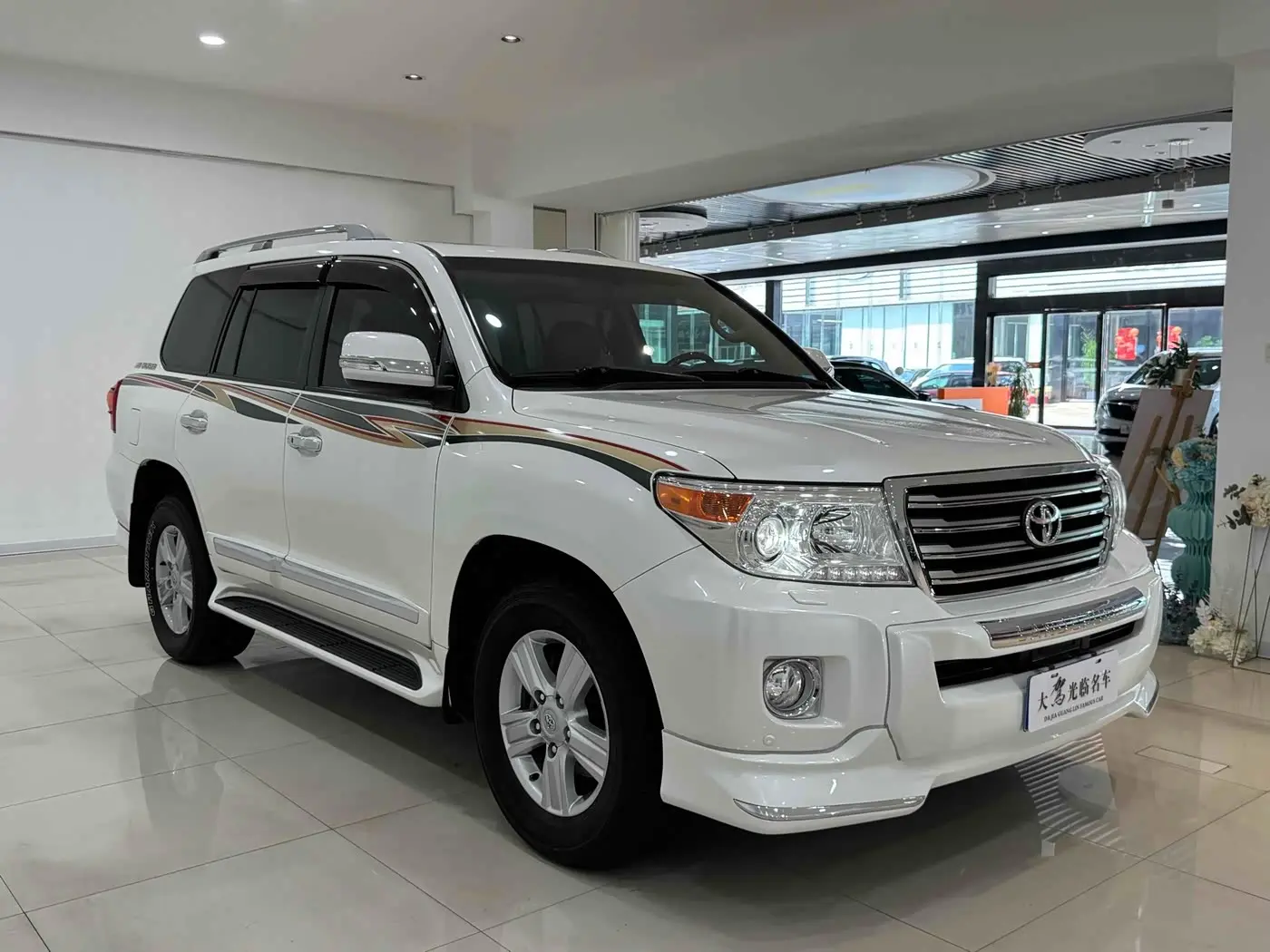 Toyota Land Cruiser 2017 — Фото 3/18