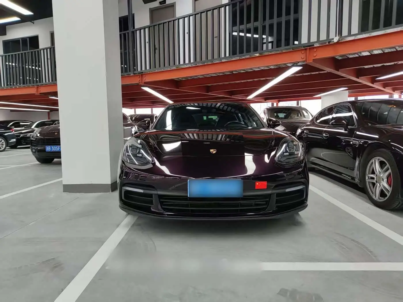 Porsche Panamera 2017 — Фото 2/16