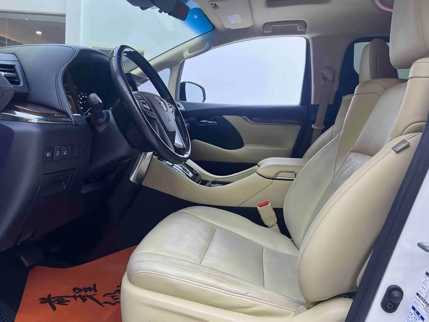 Toyota Alphard 2021 — Photo 4/20
