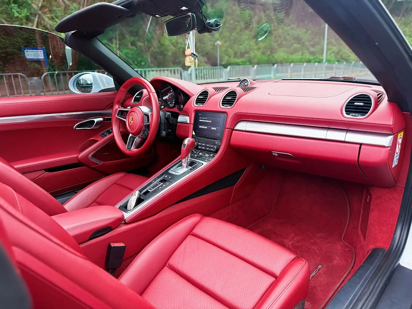 Porsche 718 2021 — Photo 18/20