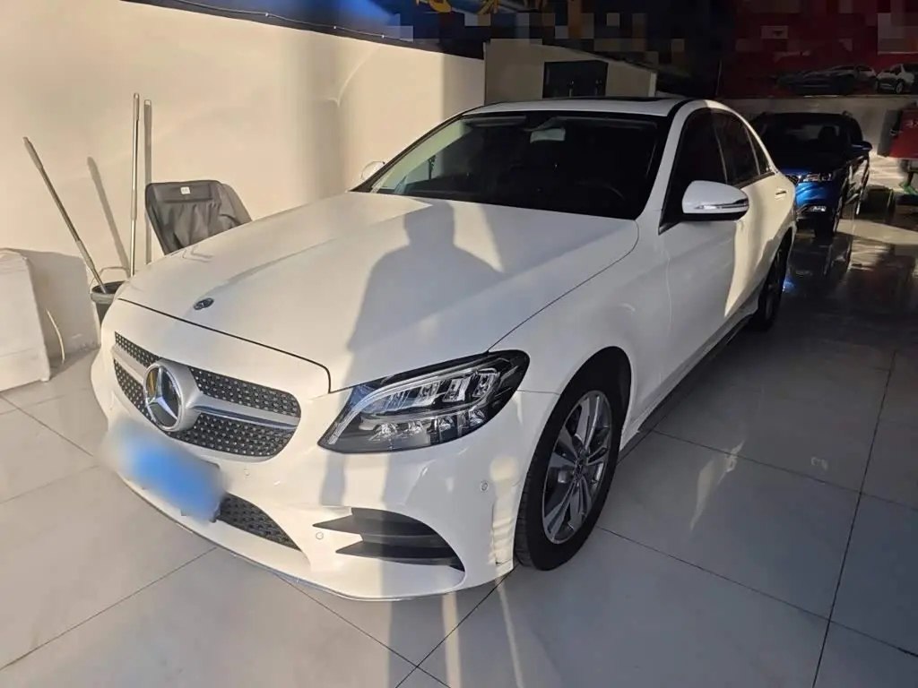 Mercedes-Benz C-Class 2020 — ფოტო 16/20