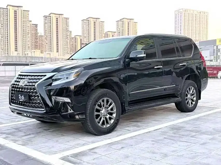Lexus GX 2011 — Photo 1/7