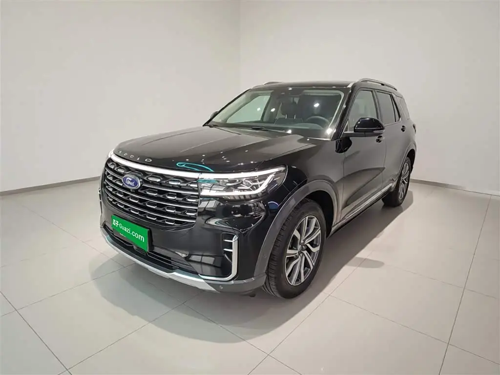 Ford Explorer 2023 — Photo 2/20