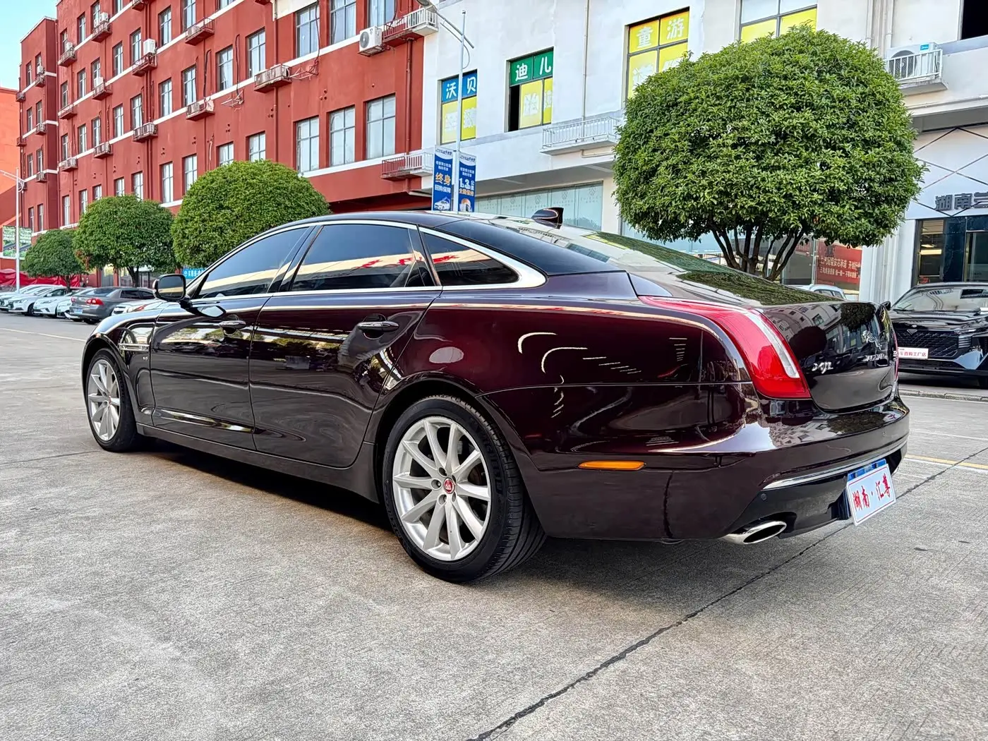 Jaguar XJ 2018 — Şəkil 19/19