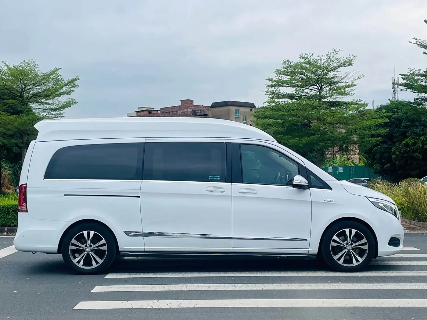 Mercedes-Benz V-Class 2017 — Фото 4/20