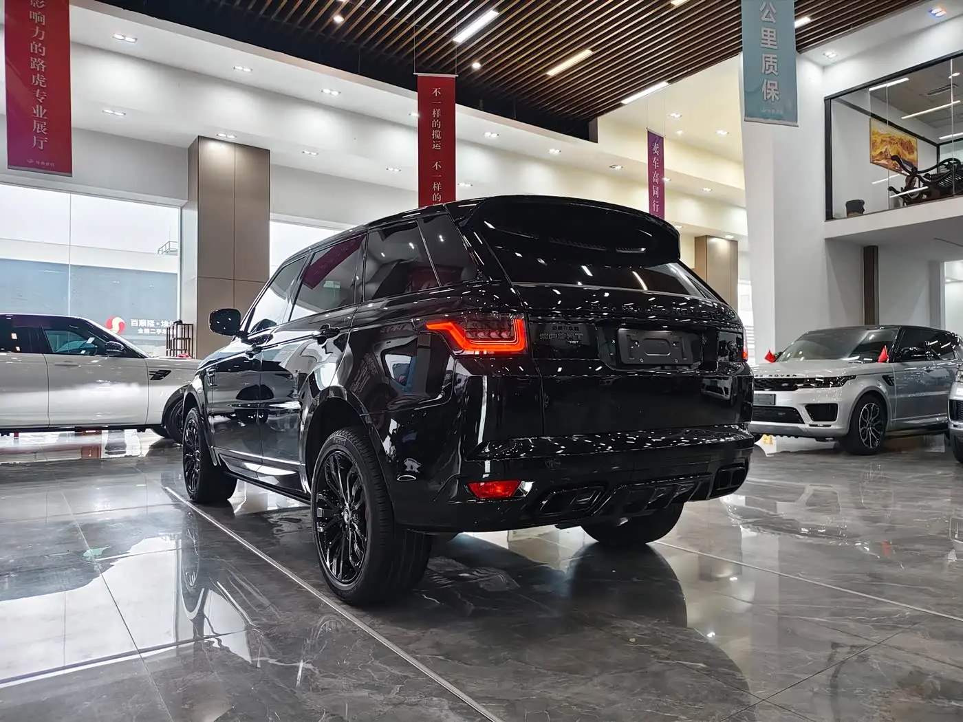 Land Rover Range Rover Sport 2022 — Photo 18/20