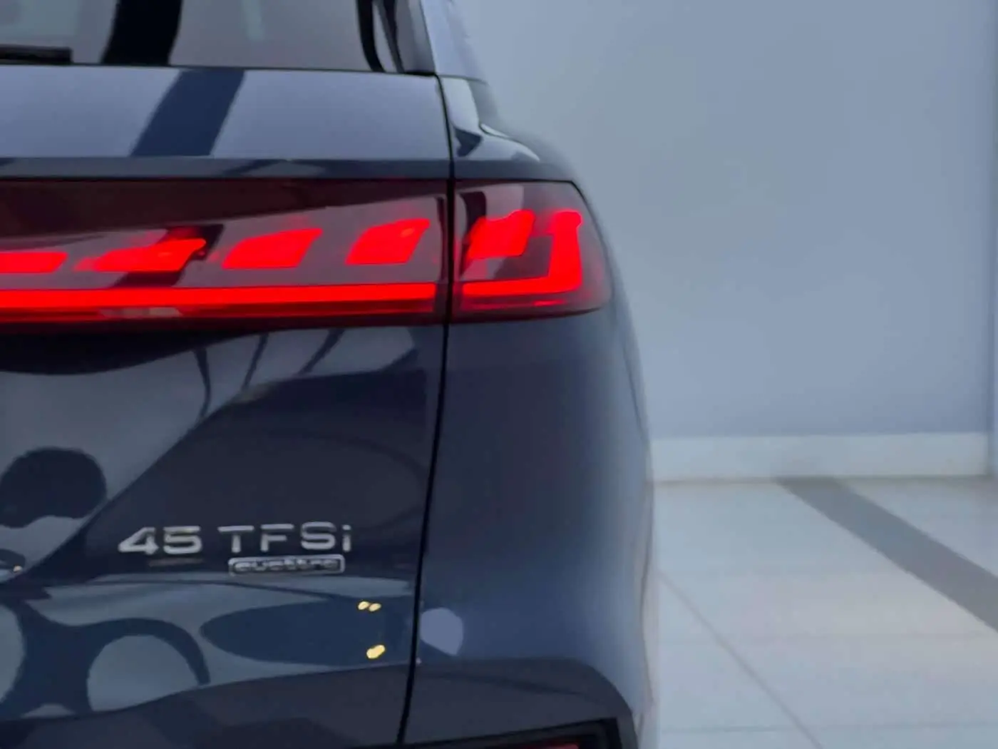 Audi Q6 2022 — Photo 6/9