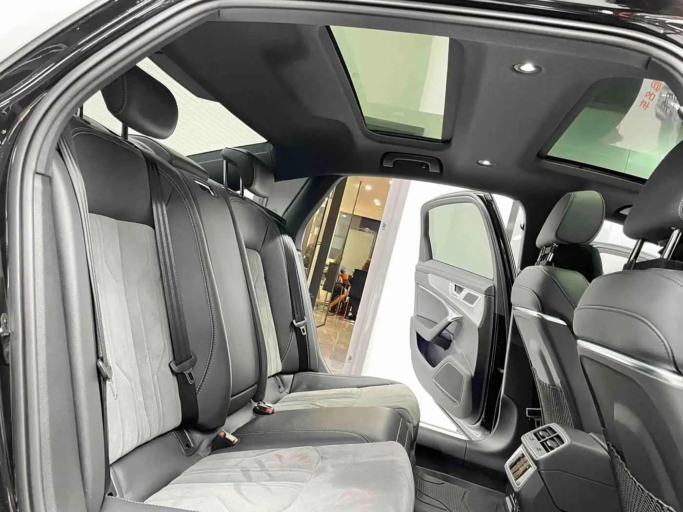 Audi A6L 2024 — Photo 5/18