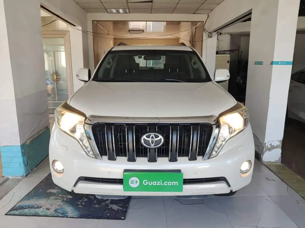 Toyota Prado 2016 — Photo 3/20