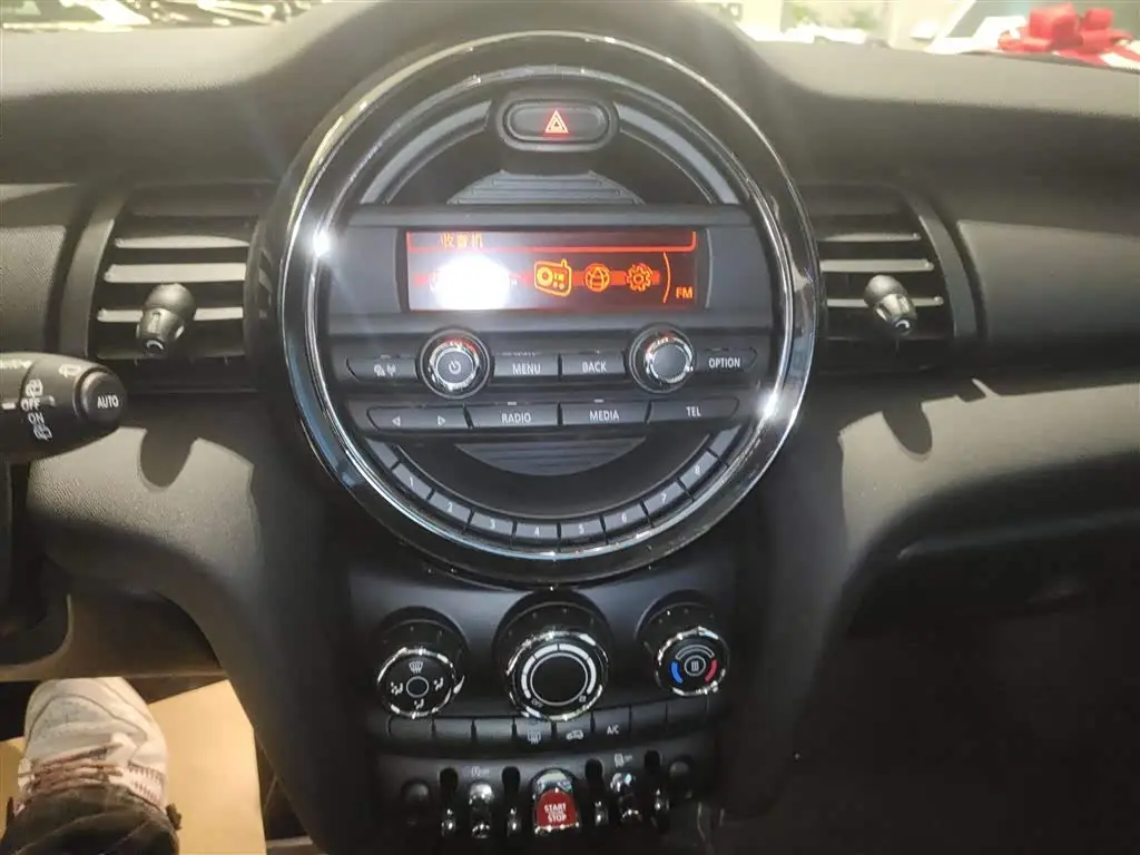 MINI MINI 2018 — Photo 13/20