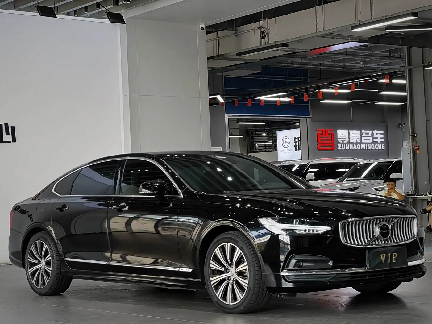 Volvo S90 2020 — Фото 2/10