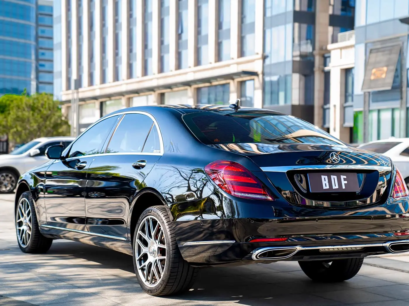 Mercedes-Benz S-Class 2021 — Фото 7/18