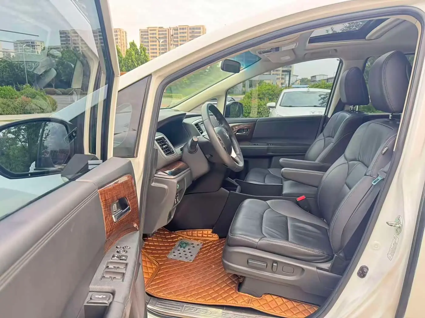 Honda Odyssey 2015 — Фото 4/9