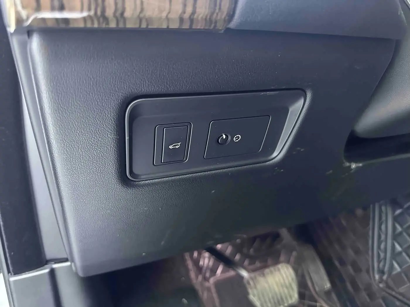 Land Rover Range Rover 2018 — ფოტო 16/19