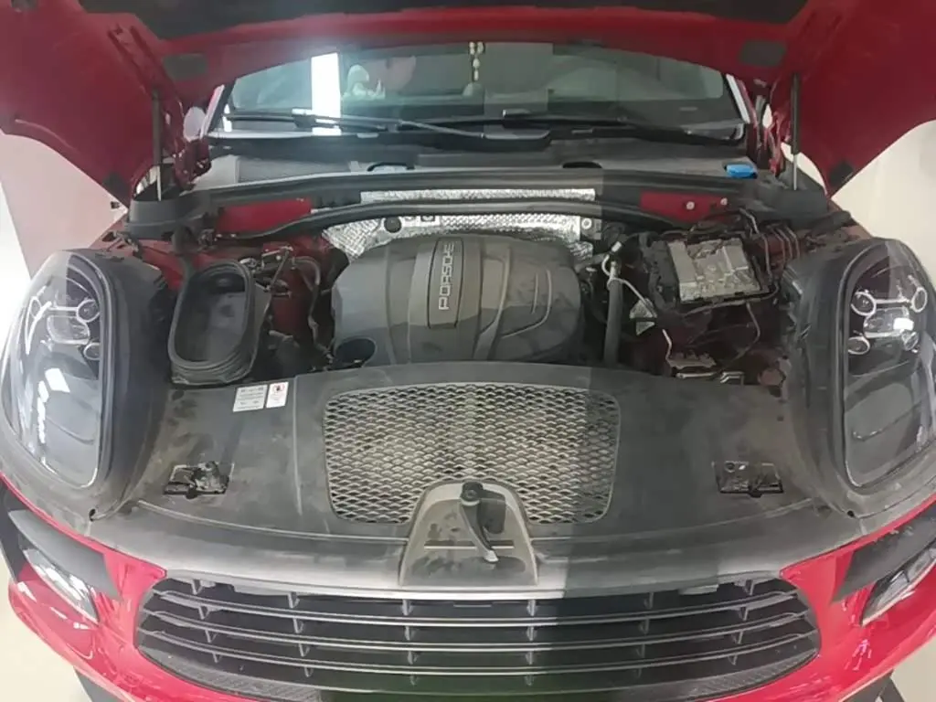 Porsche Macan 2019 — ფოტო 20/20