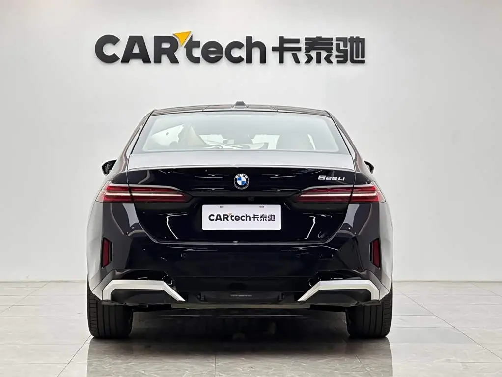 BMW 5 Series 2024 — Photo 4/16