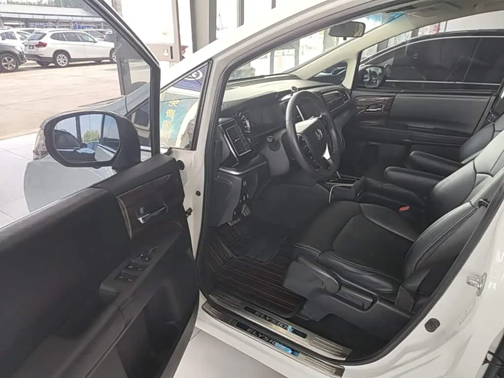 Honda Elysion 2019 — Şəkil 16/20