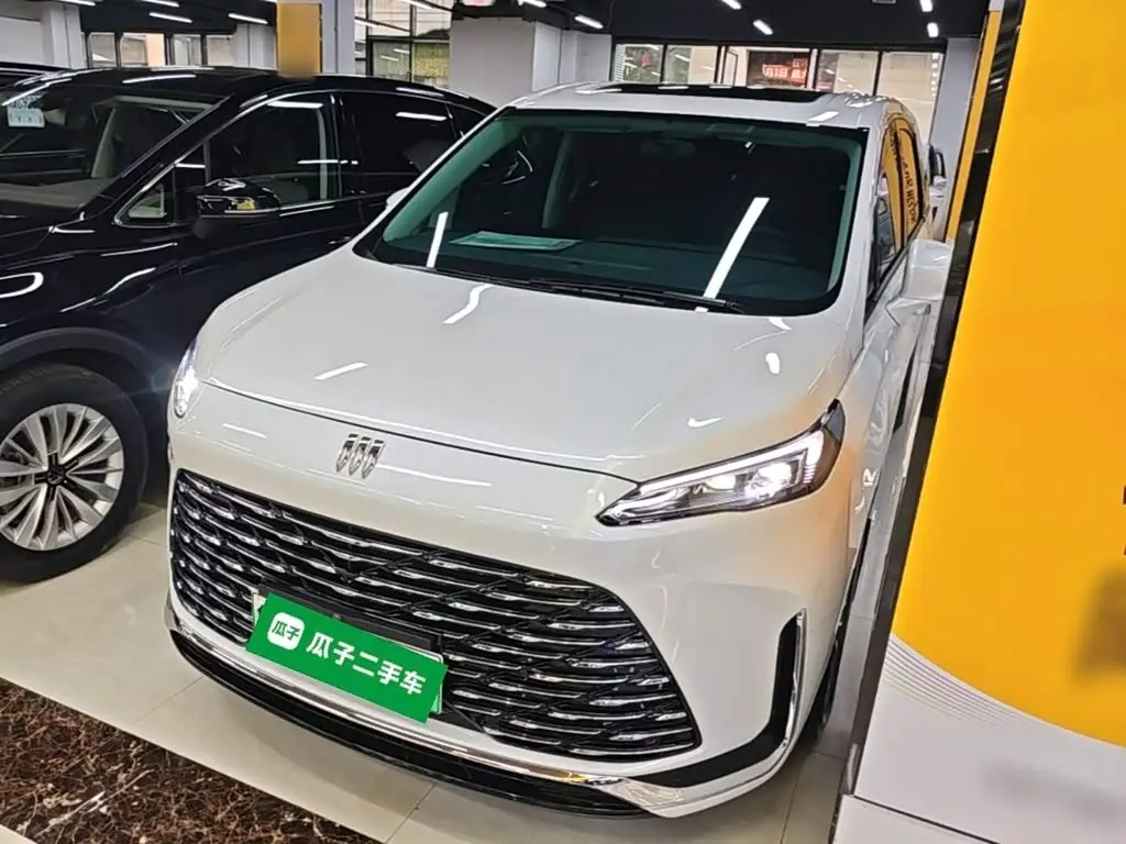 Buick GL8 New Energy 2025 — Photo 2/20