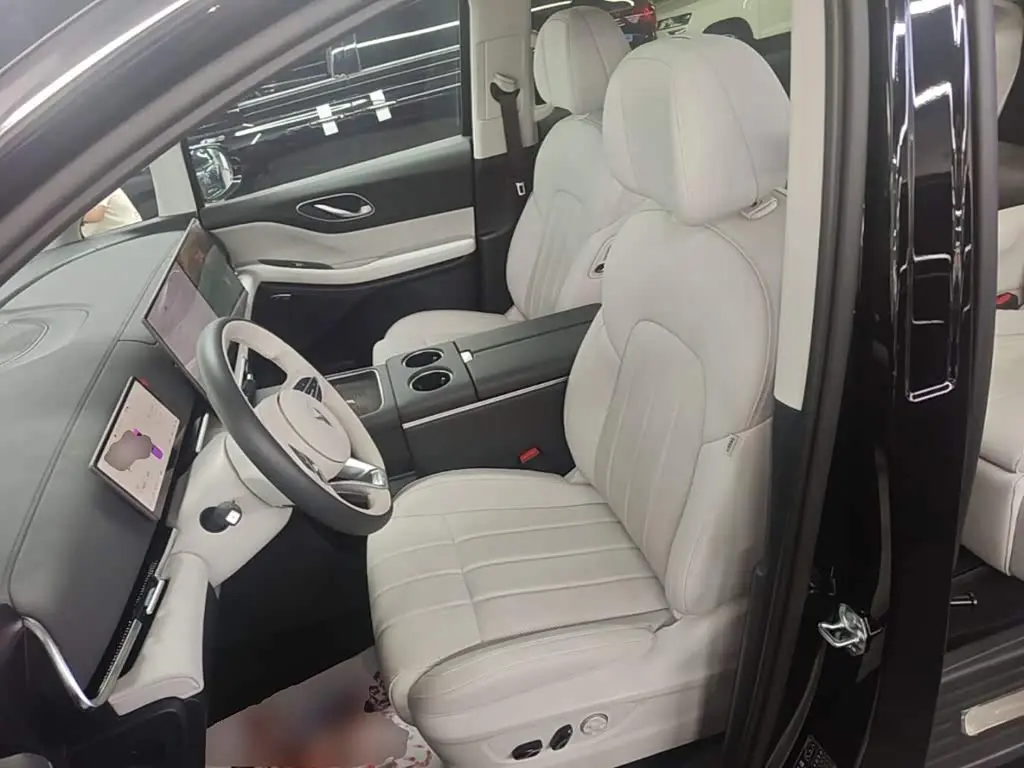 Voyah Auto Voyah Dreamer 2026 — Photo 15/20
