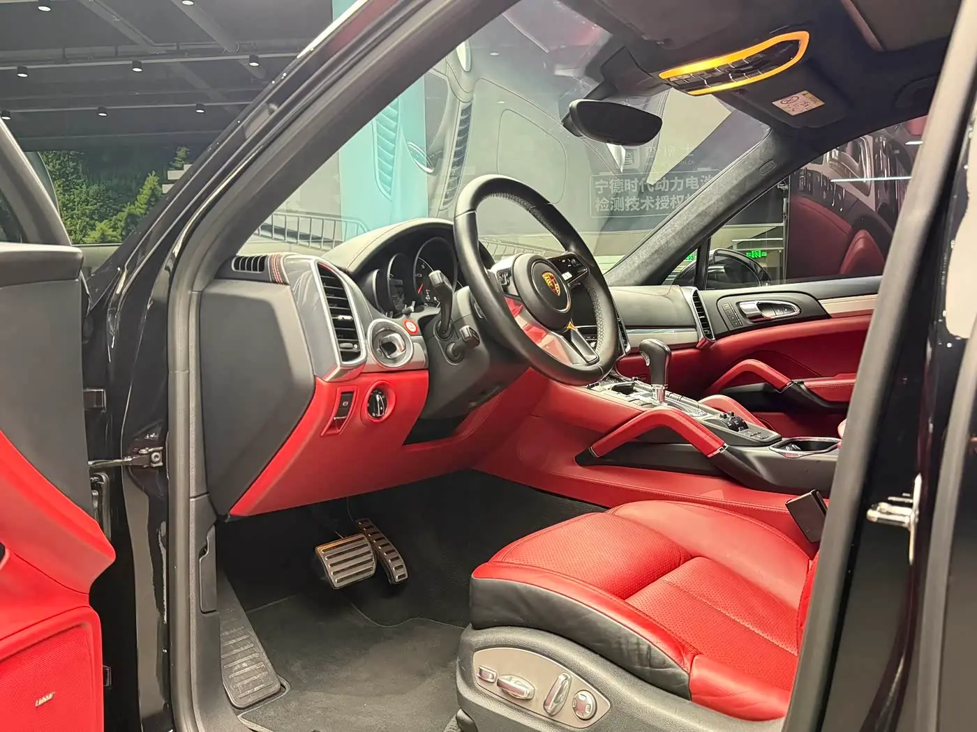 Porsche Cayenne 2015 — Photo 7/14