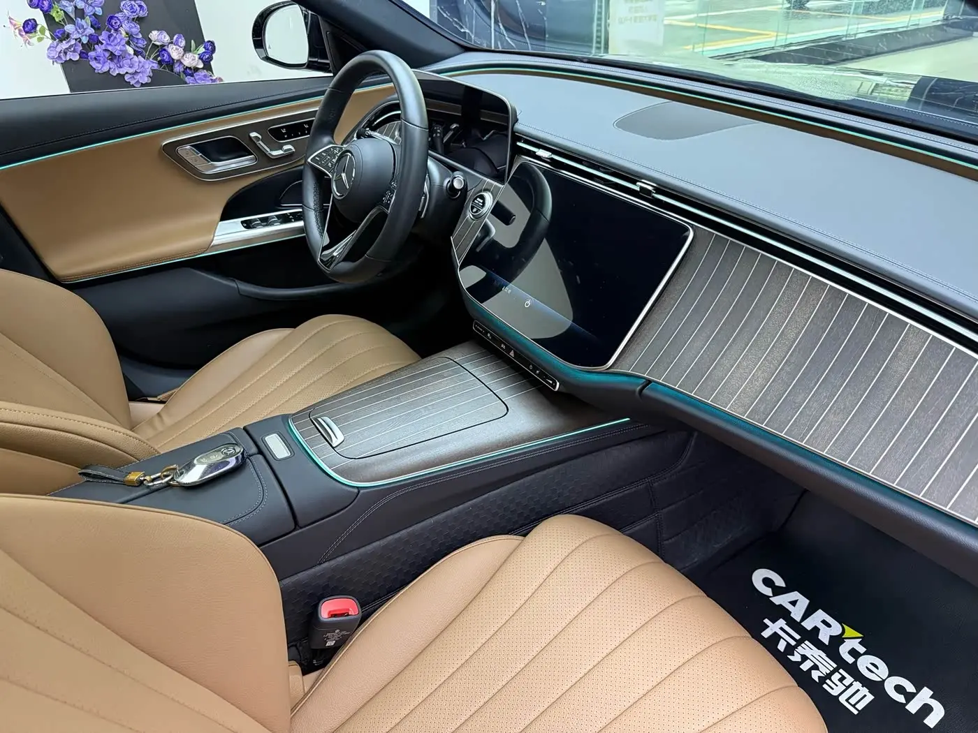 Mercedes-Benz E-Class 2024 — Photo 14/17