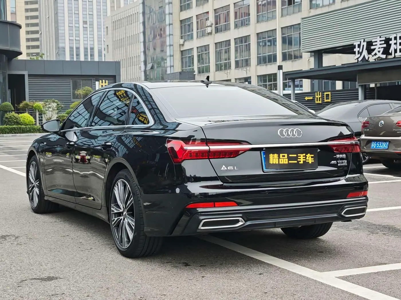 Audi A6L 2021 — ფოტო 4/16
