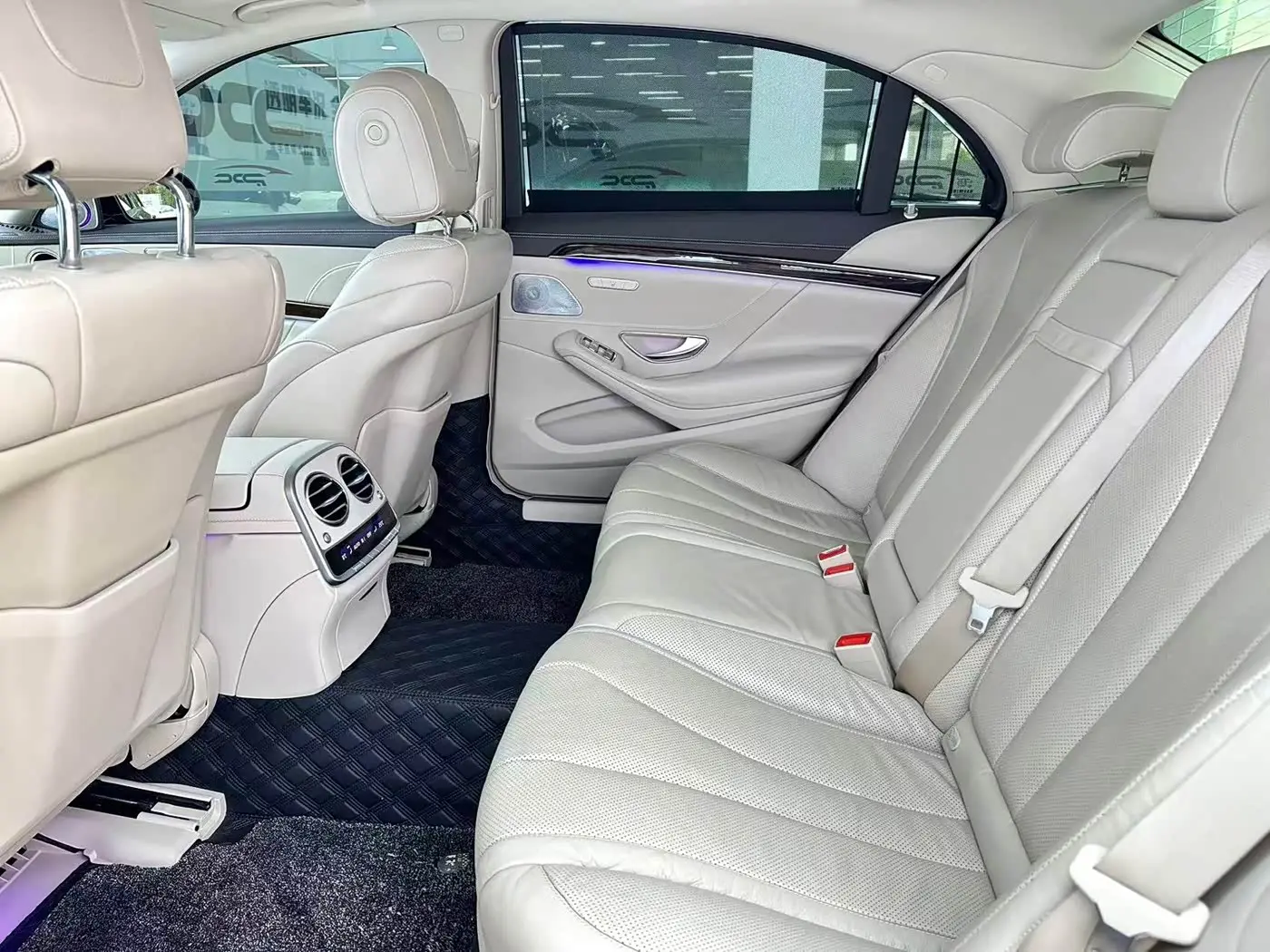 Mercedes-Benz S-Class 2020 — ფოტო 13/20