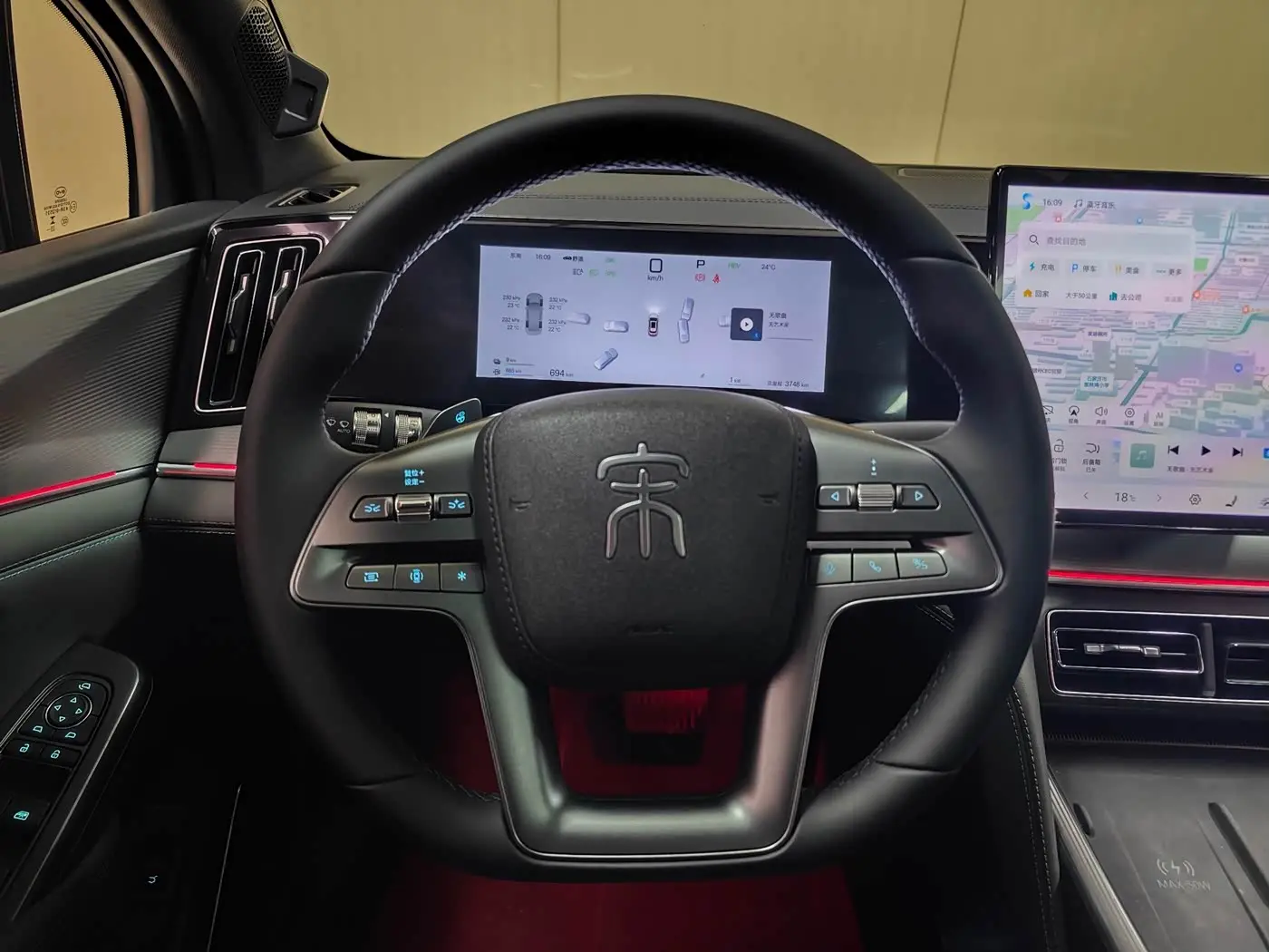 BYD Song L DM-i 2025 — Şəkil 12/17
