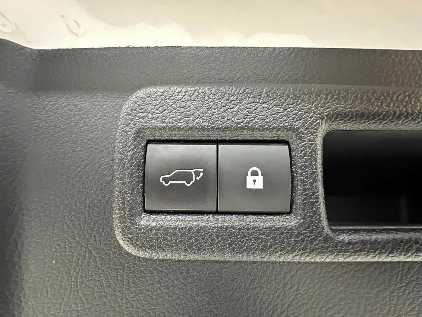Lexus NX 2019 — Photo 19/19
