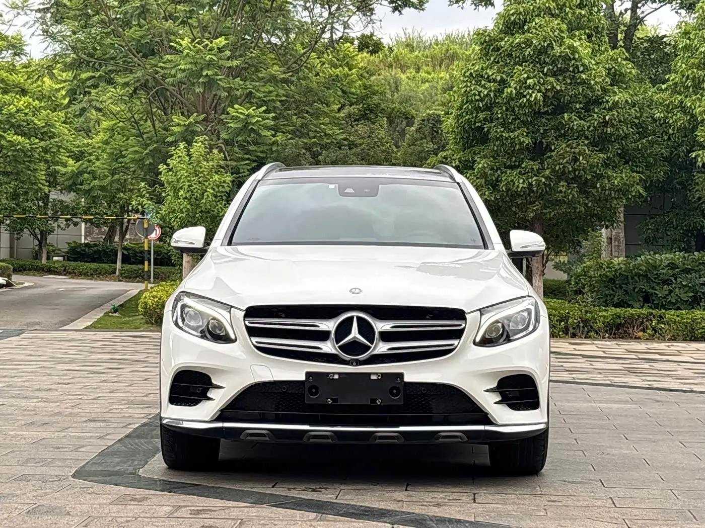 Mercedes-Benz GLC 2017 — Фото 2/20
