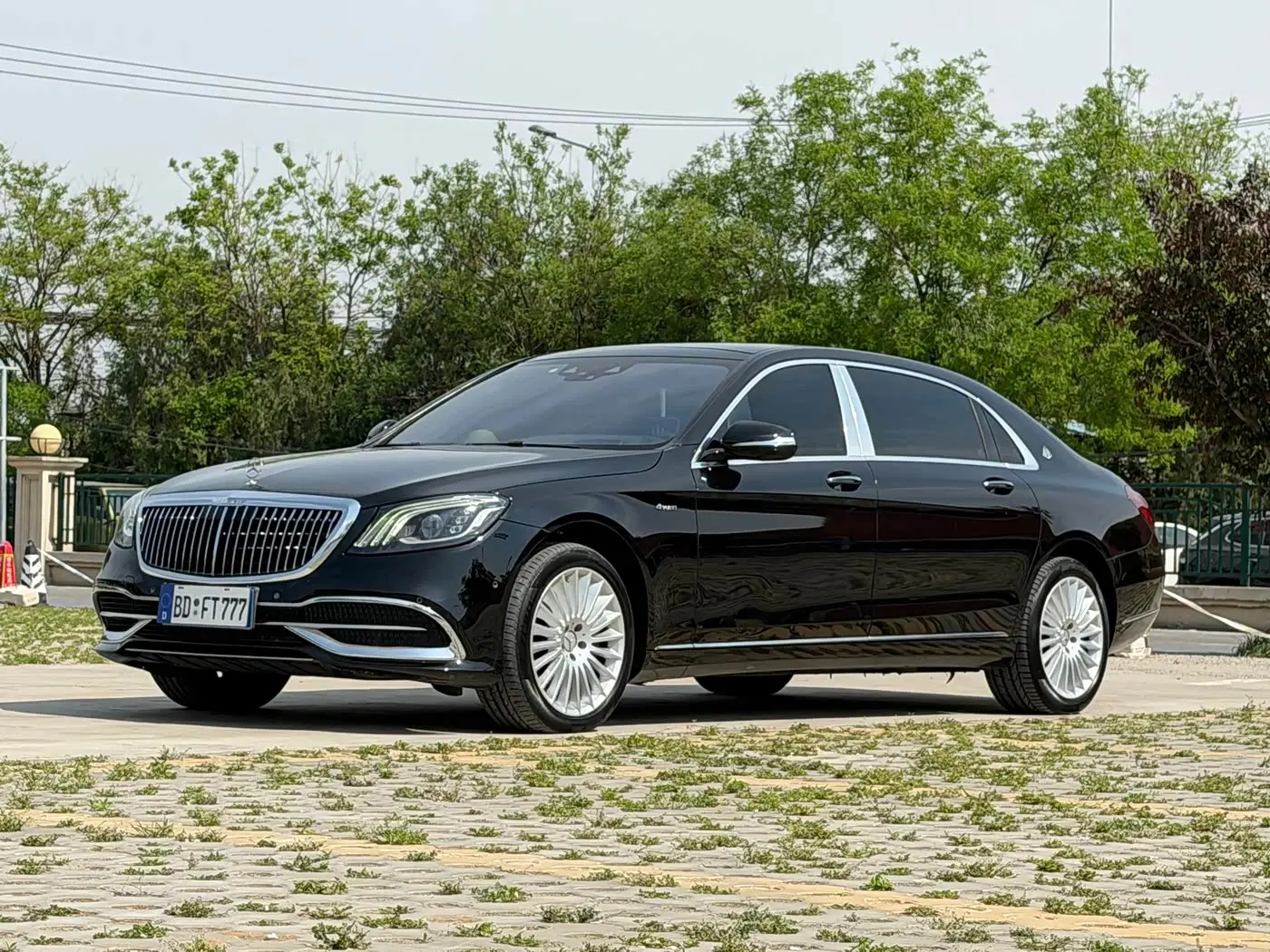 Mercedes-Benz Maybach S-Class 2019 — Photo 1/20