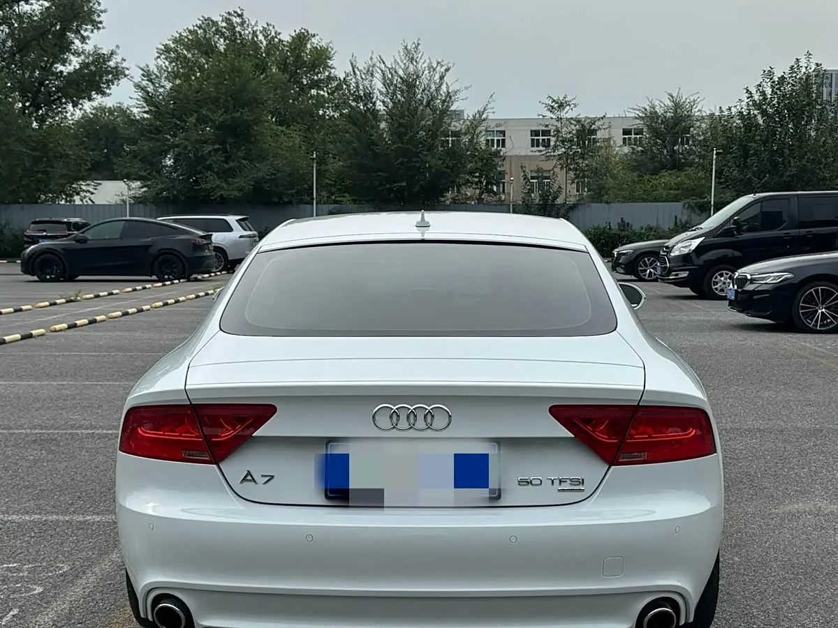 Audi A7 2014 — Photo 5/16