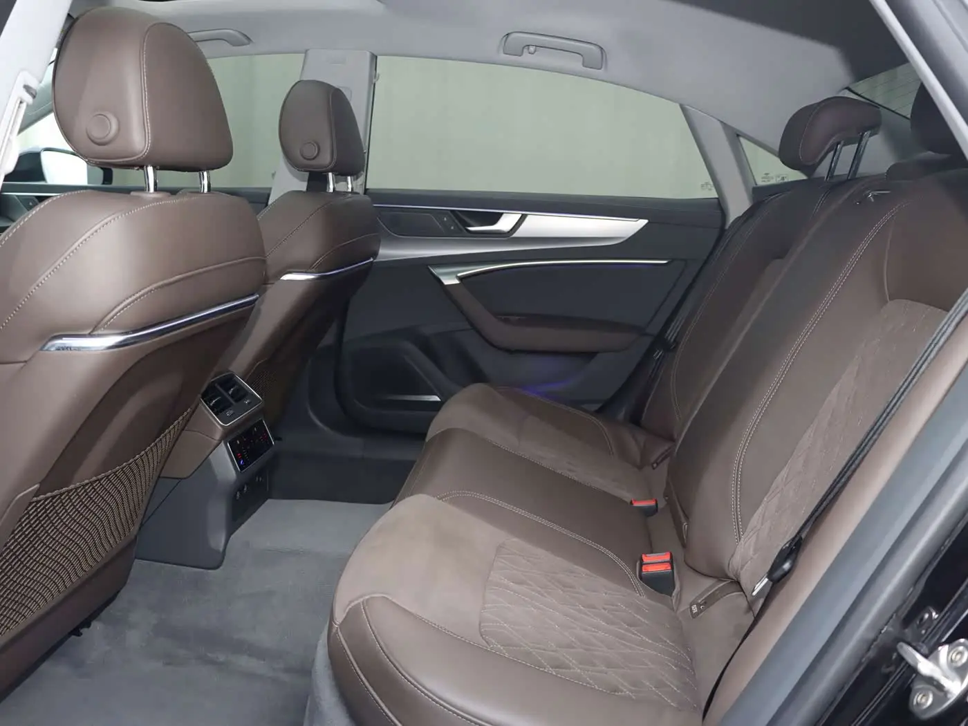 Audi A7L 2024 — Photo 15/20