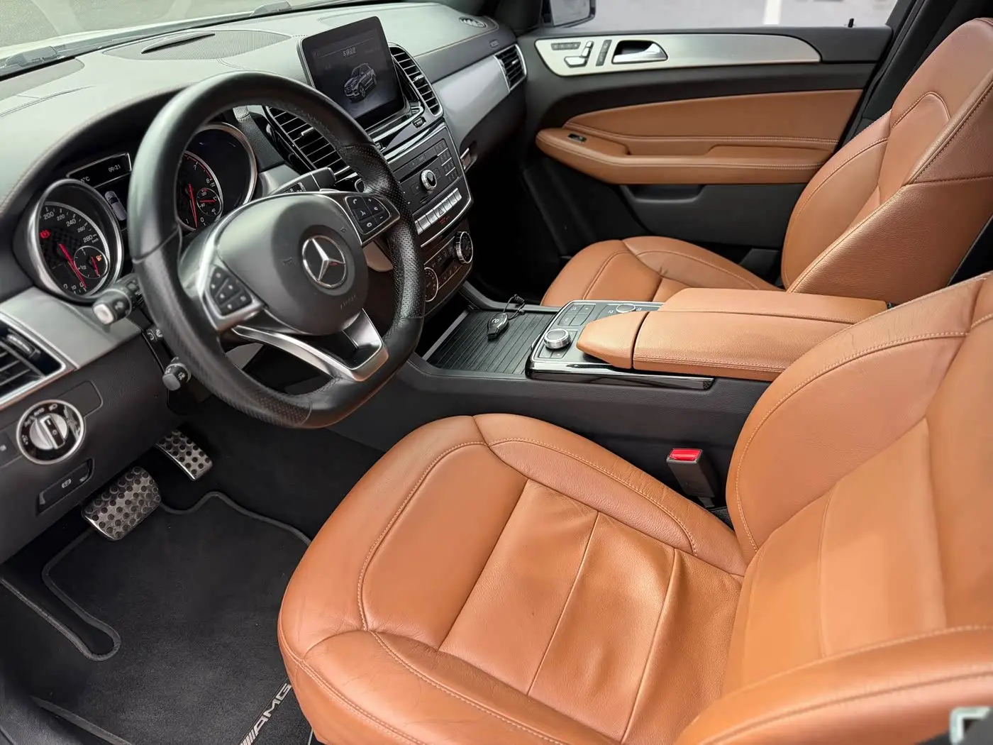 Mercedes-Benz GLE AMG 2018 — Photo 6/10