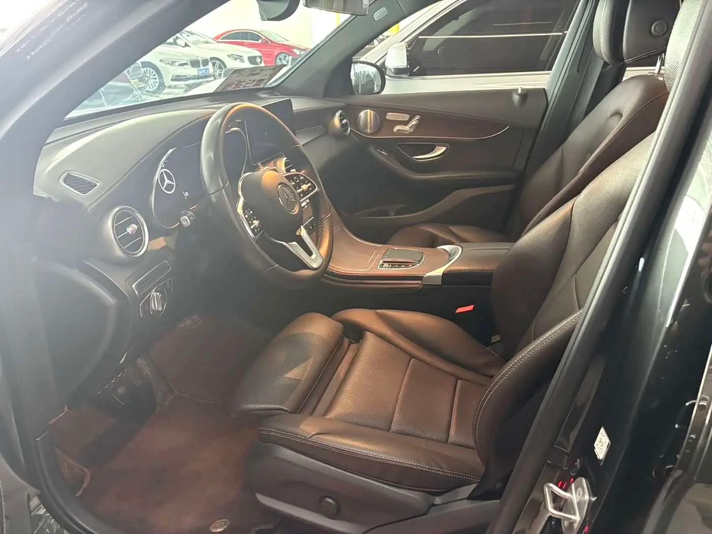 Mercedes-Benz GLC 2020 — Photo 4/9