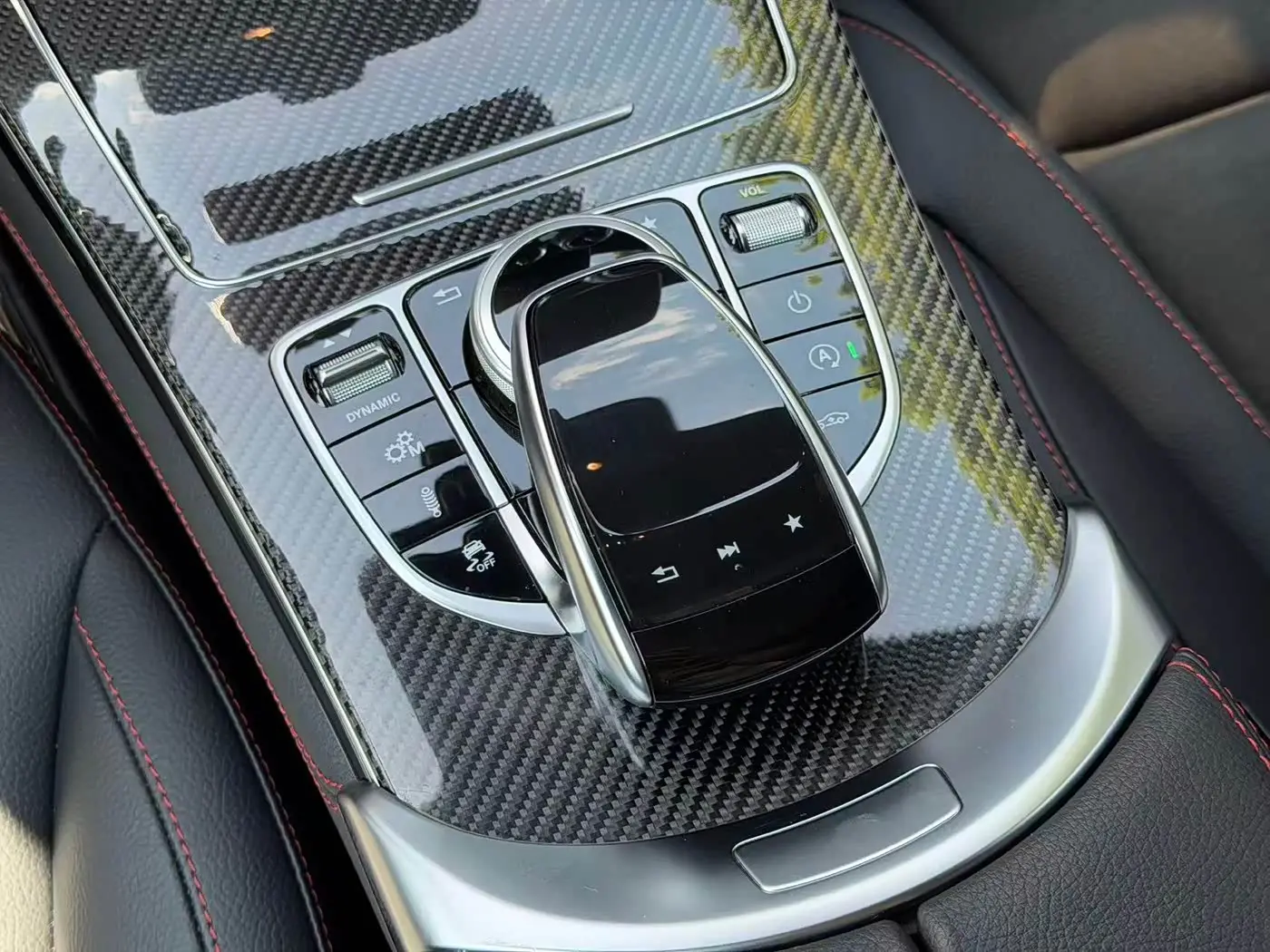 Mercedes-Benz GLC AMG 2019 — Photo 15/20