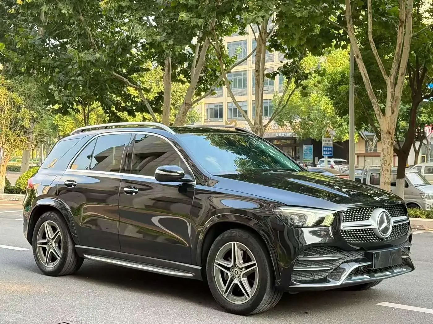 Mercedes-Benz GLE 2021 — Фото 3/8