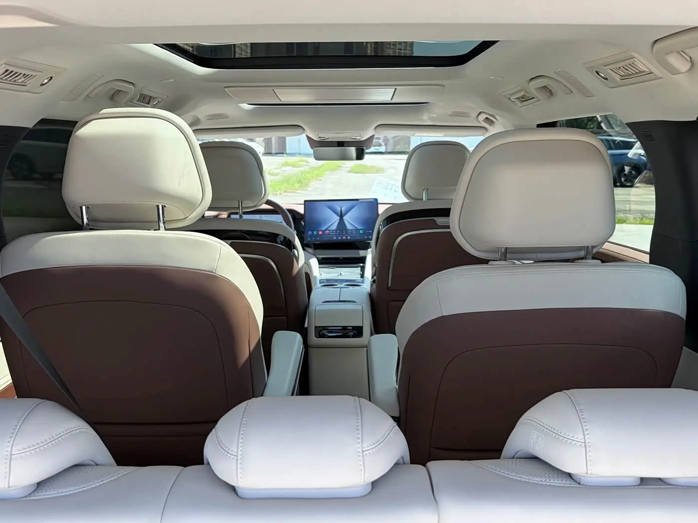 BYD Xia 2025 — Photo 8/20