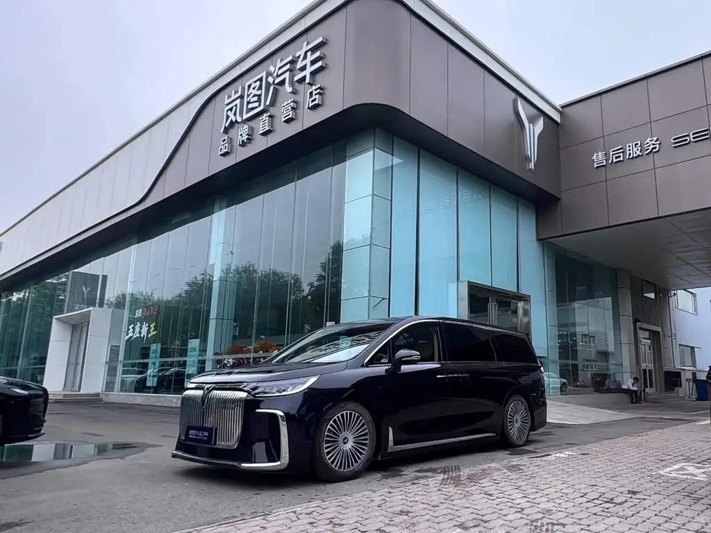 Voyah Auto Voyah Dreamer 2025 — Photo 1/18