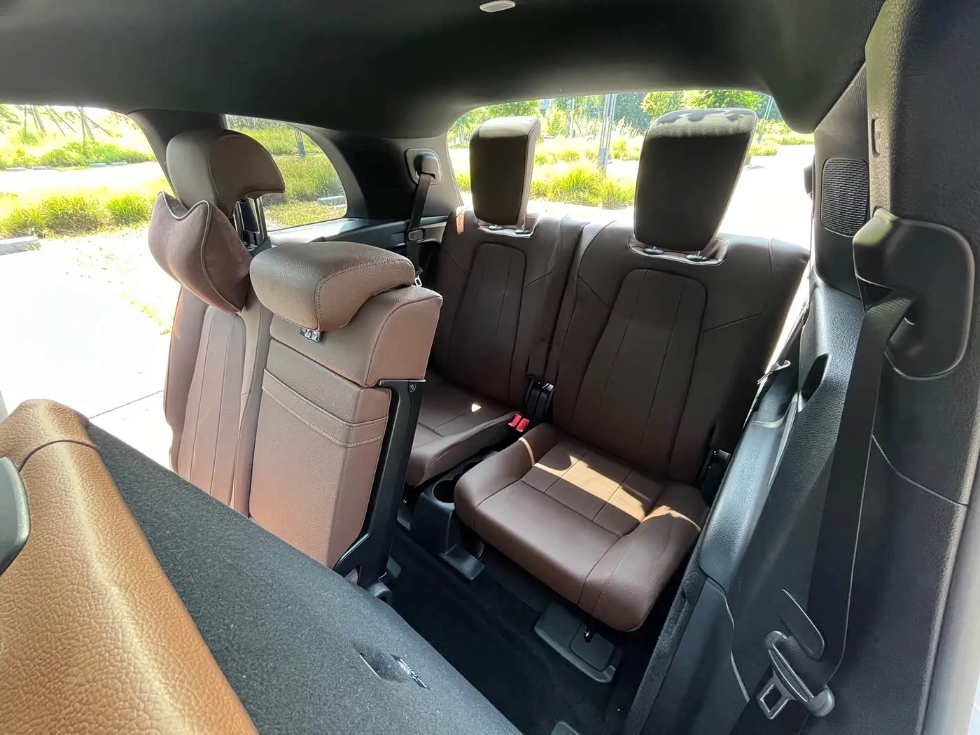 Mercedes-Benz GLB 2022 — Фото 14/17