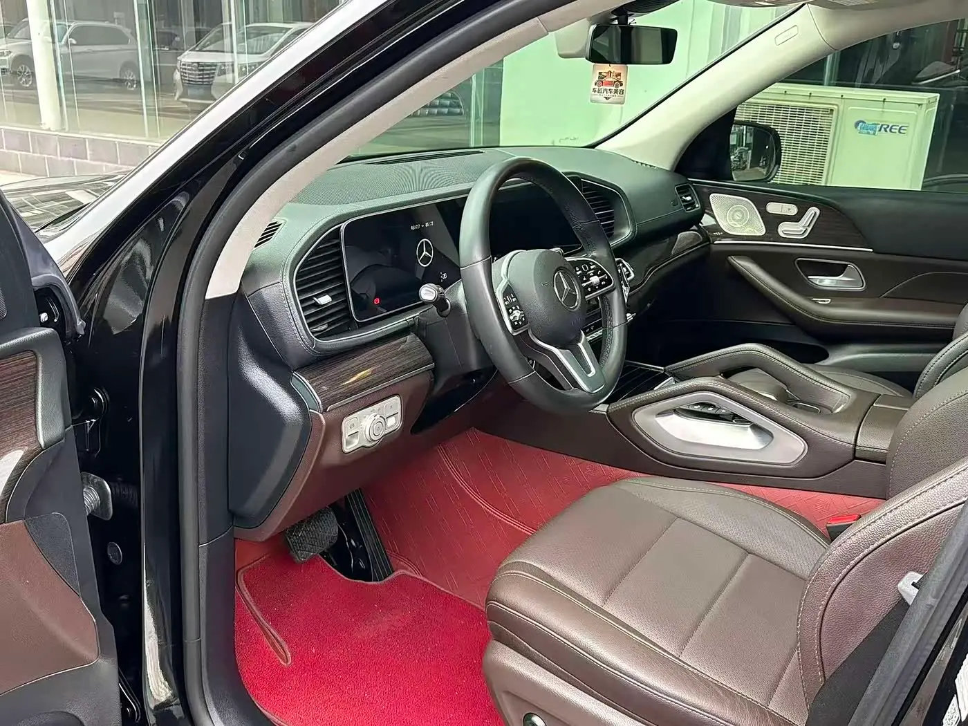 Mercedes-Benz GLE 2022 — Photo 5/11