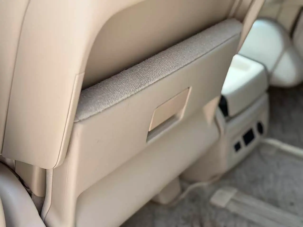 Toyota Alphard 2015 — Photo 14/20