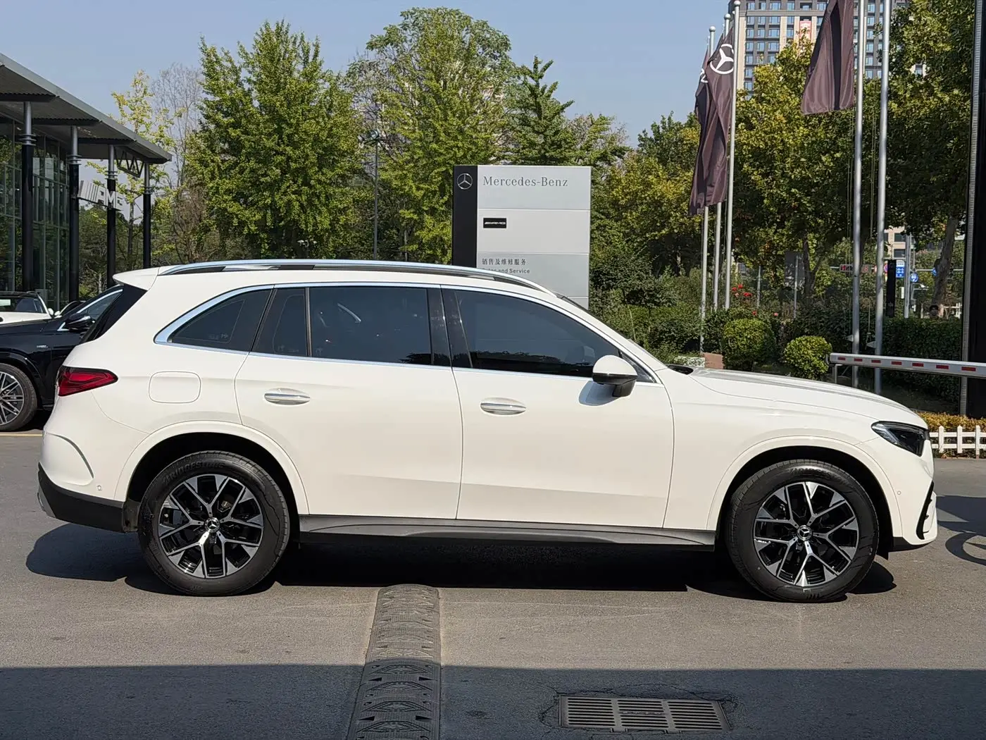 Mercedes-Benz GLC 2023 — Фото 13/20