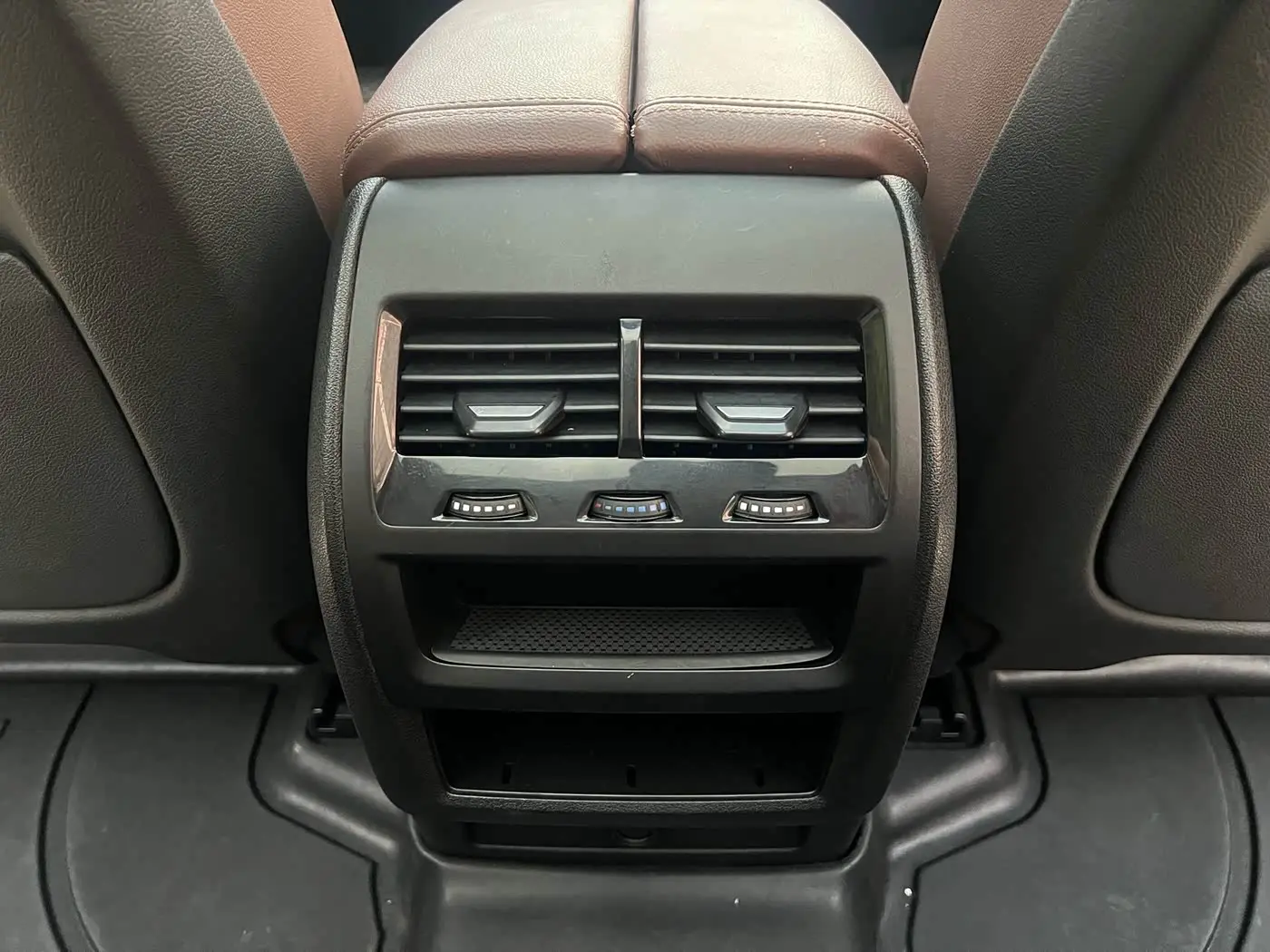 BMW X5 2021 — Photo 18/20