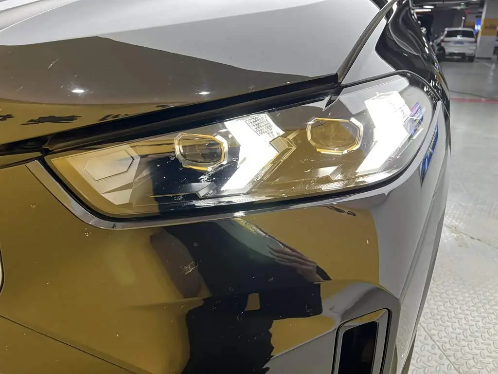 BMW X5 2024 — Photo 8/20