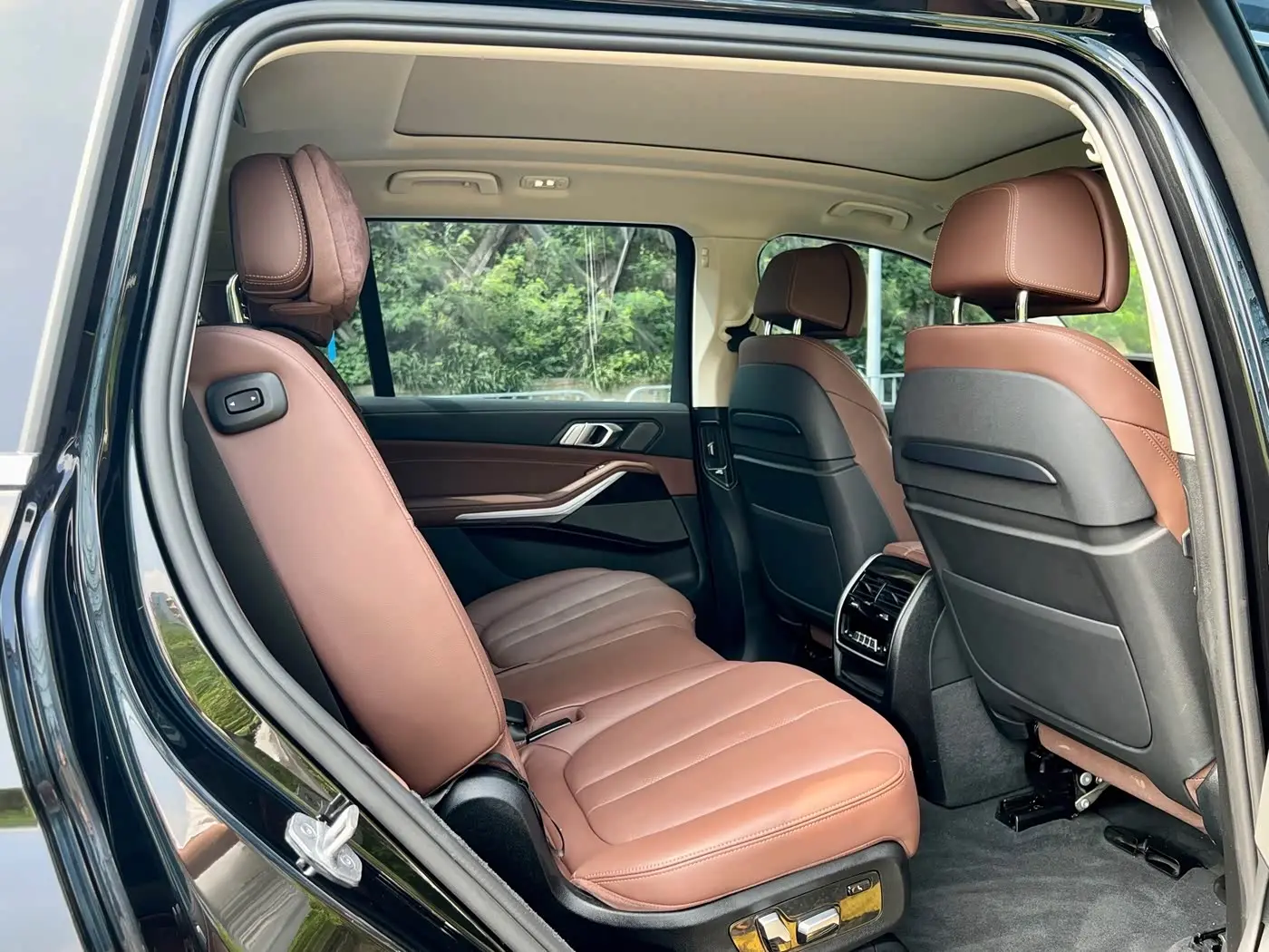 BMW X7 2020 — Фото 8/20