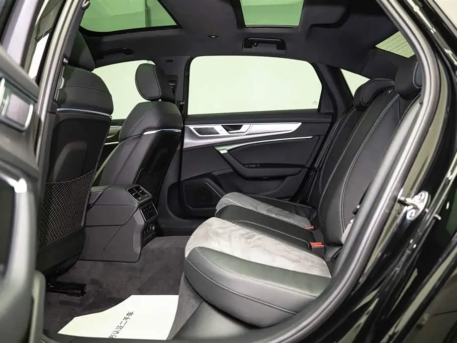 Audi A6L 2025 — Photo 18/20
