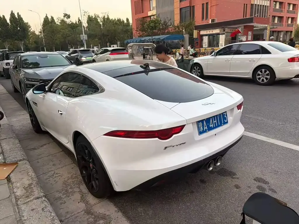Jaguar F-TYPE 2016 — Photo 5/8