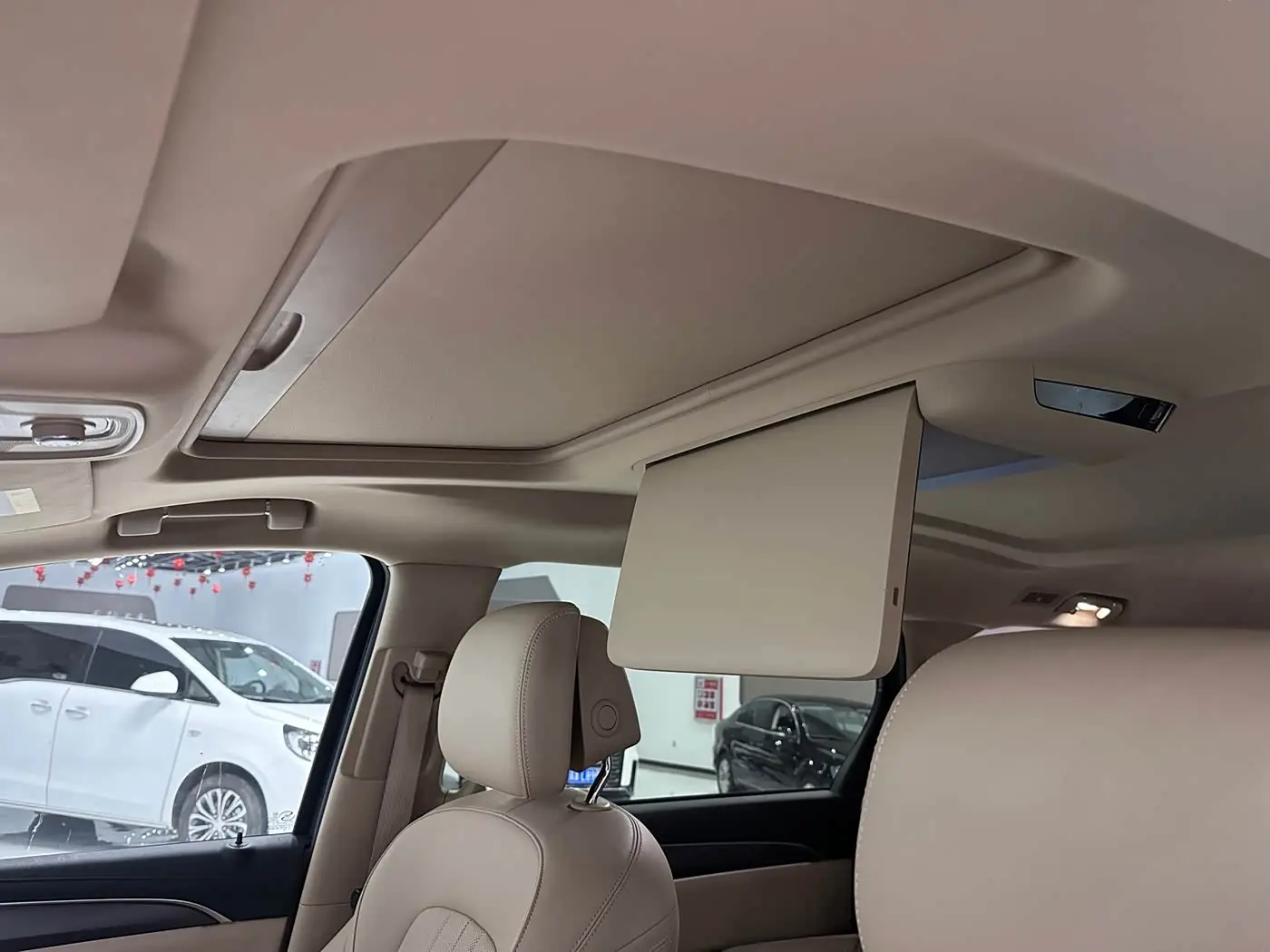 Buick GL8 New Energy 2025 — Photo 17/17