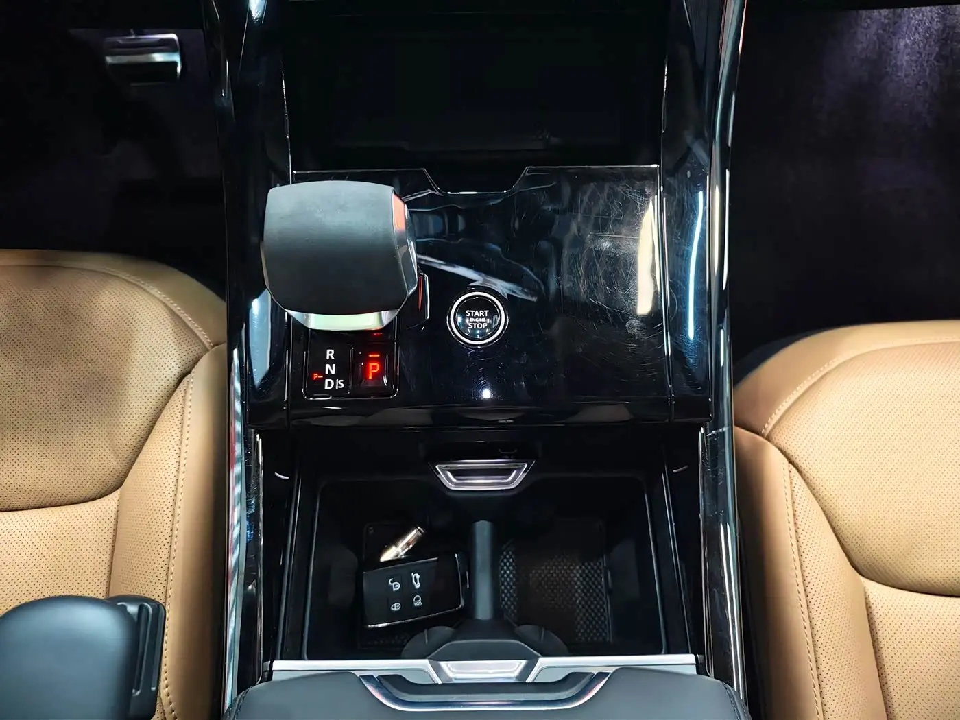 Land Rover Range Rover Sport 2024 — Şəkil 15/20